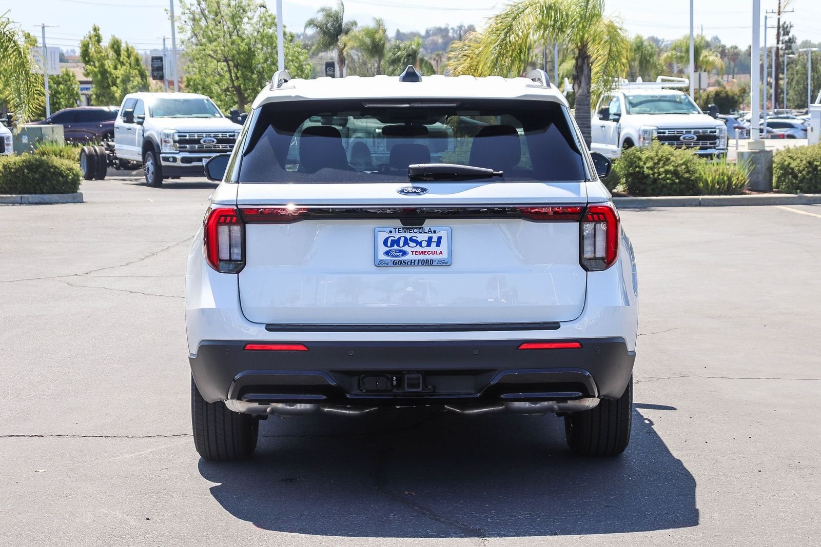 New 2026 Star White Metallic Tri-Coat Ford ST-Line image 5