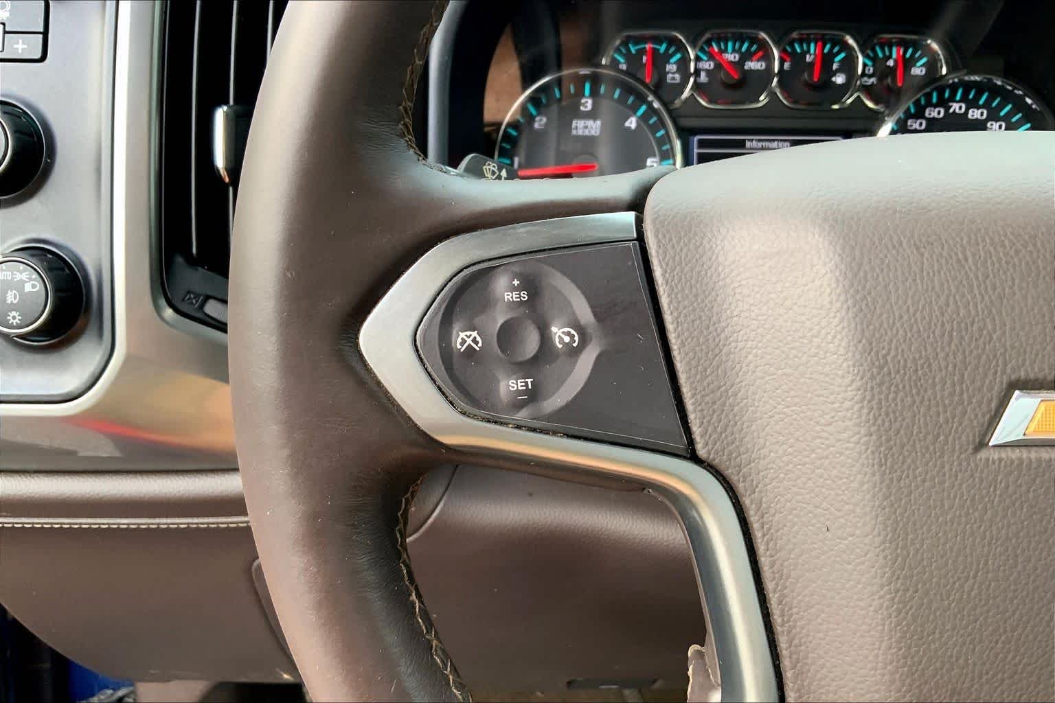 Used 2018 Deep Ocean Blue Metallic Chevrolet LTZ image 21