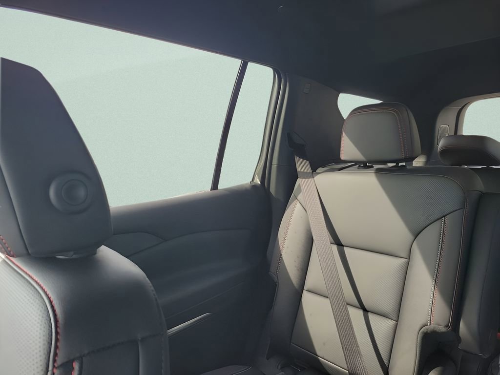 2026 Chevrolet Traverse Z71 - Photo 12