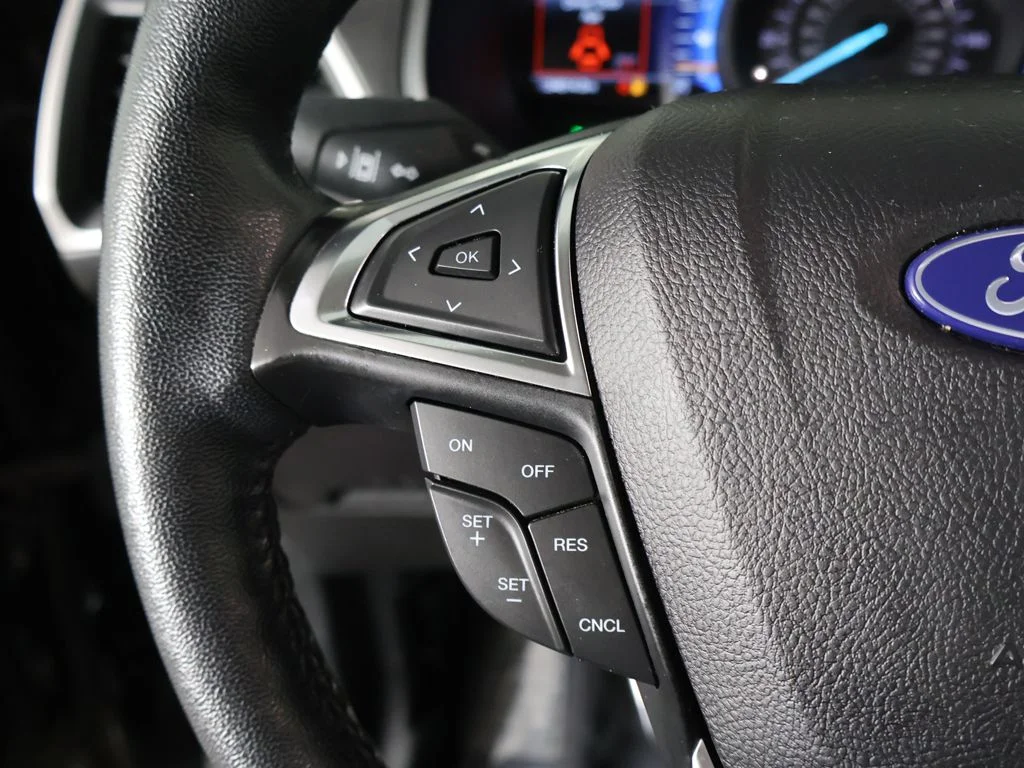 Used 2023 Black Ford SEL image 38