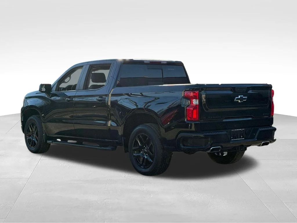 Used 2024 Black Chevrolet RST image 7