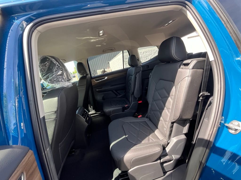 New 2026 Blue Volkswagen 2.0T SE w/Technology image 22