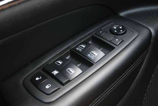 Used 2021 Red Jeep Limited image 19