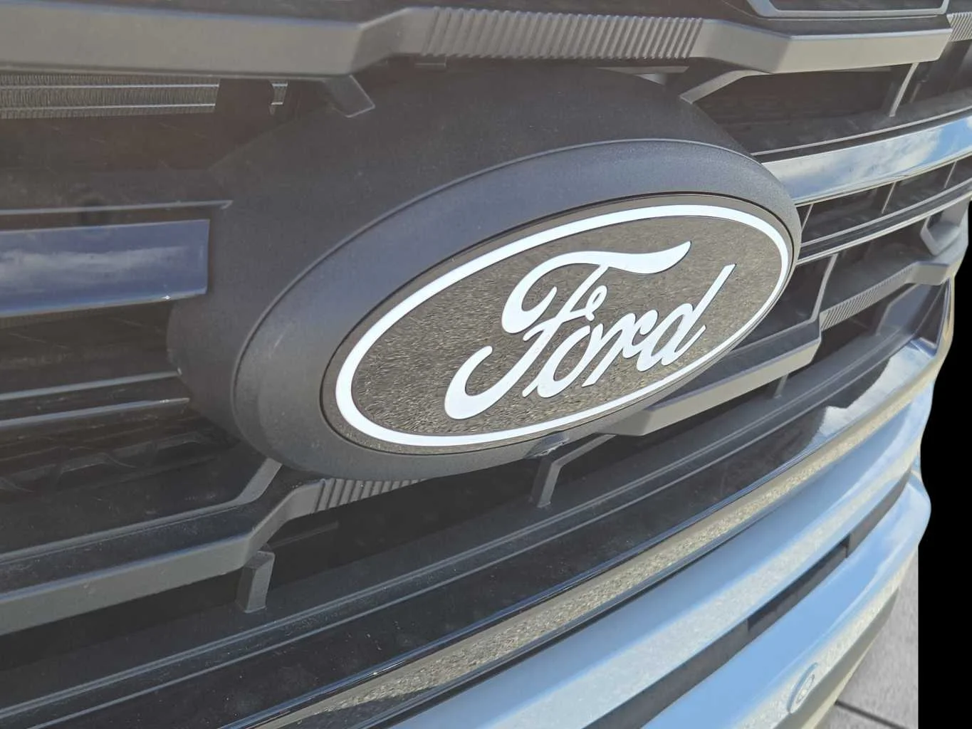 New 2026 Avalanche Ford XLT image 17