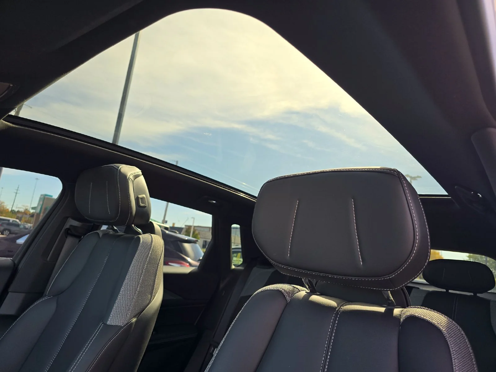 Certified 2024 Cadillac LYRIQ Tech with VIN 1GYKPMRL0RZ141761 for sale in Beachwood, OH