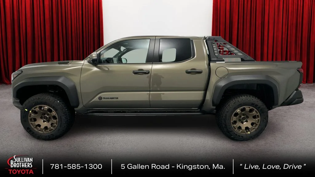 New 2026 Bronze Oxide Toyota Trailhunter image 8