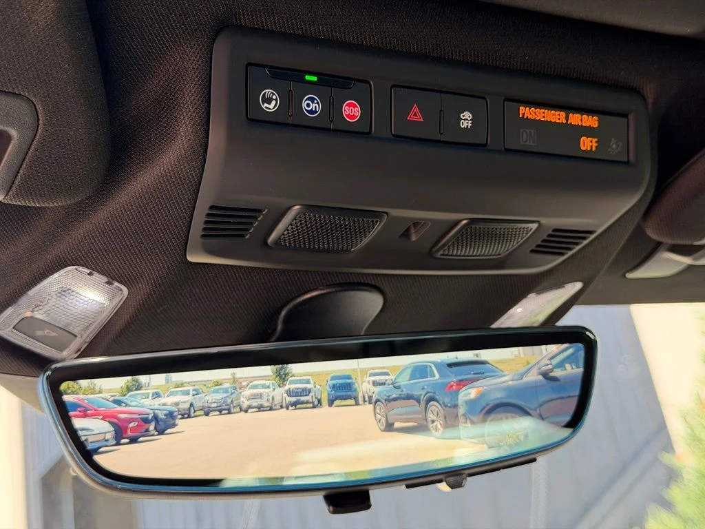 Used 2023 Gray Chevrolet Stingray image 19