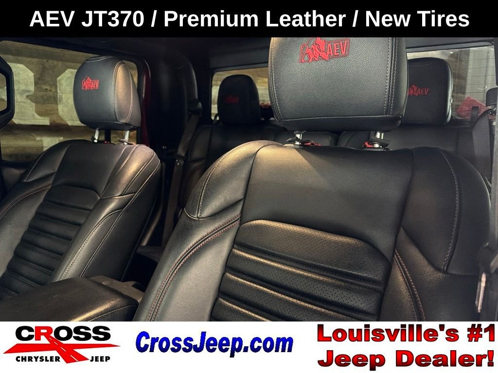 Used 2021 Snazzberry Pearlcoat Jeep Rubicon image 3