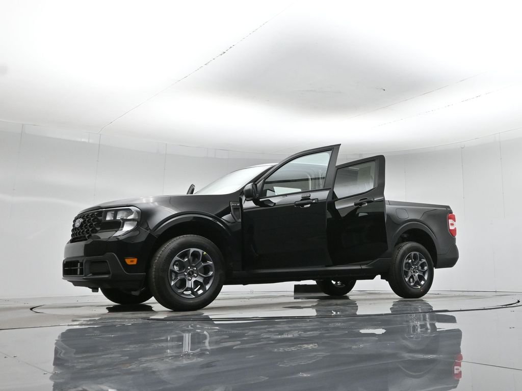 New 2026 Shadow Black Ford XLT image 46