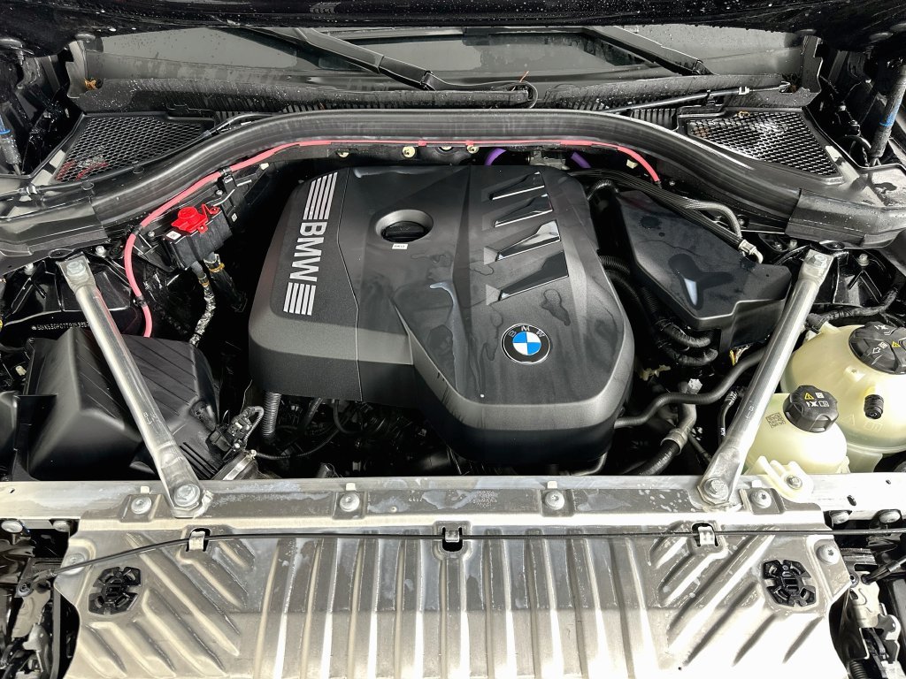 Used 2026 Black Sapphire Metallic BMW 30 xDrive image 29