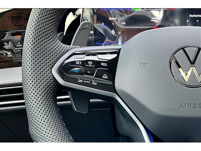 New 2026 Mythos Black Metallic Volkswagen 2.0T image 9