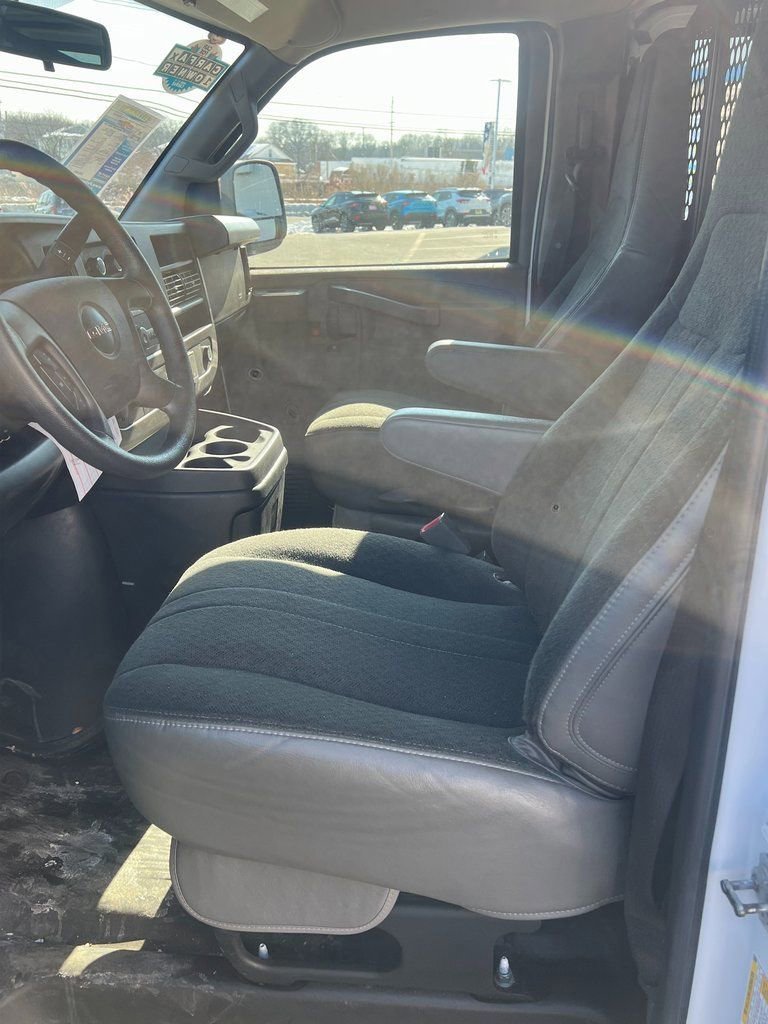 2024 GMC Savana Cargo Work Van - Photo 13