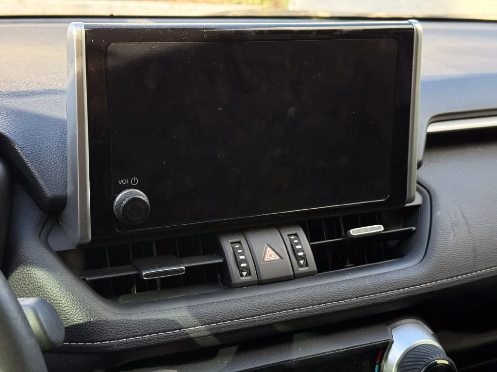 Used 2024  Toyota XLE Premium image 17
