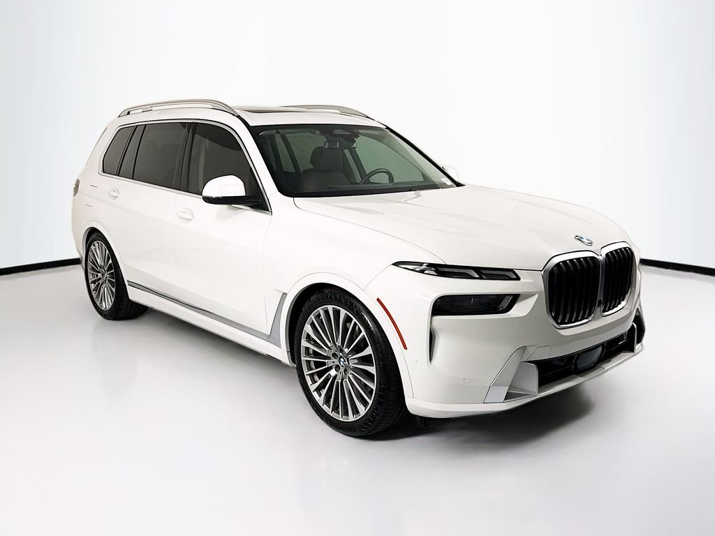 Used 2024 Alpine White BMW xDrive40i image 3