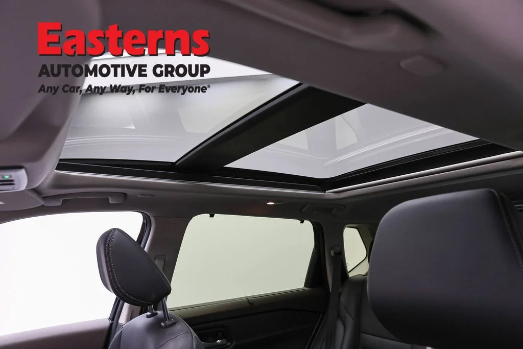Used 2023 Black Nissan SV image 35