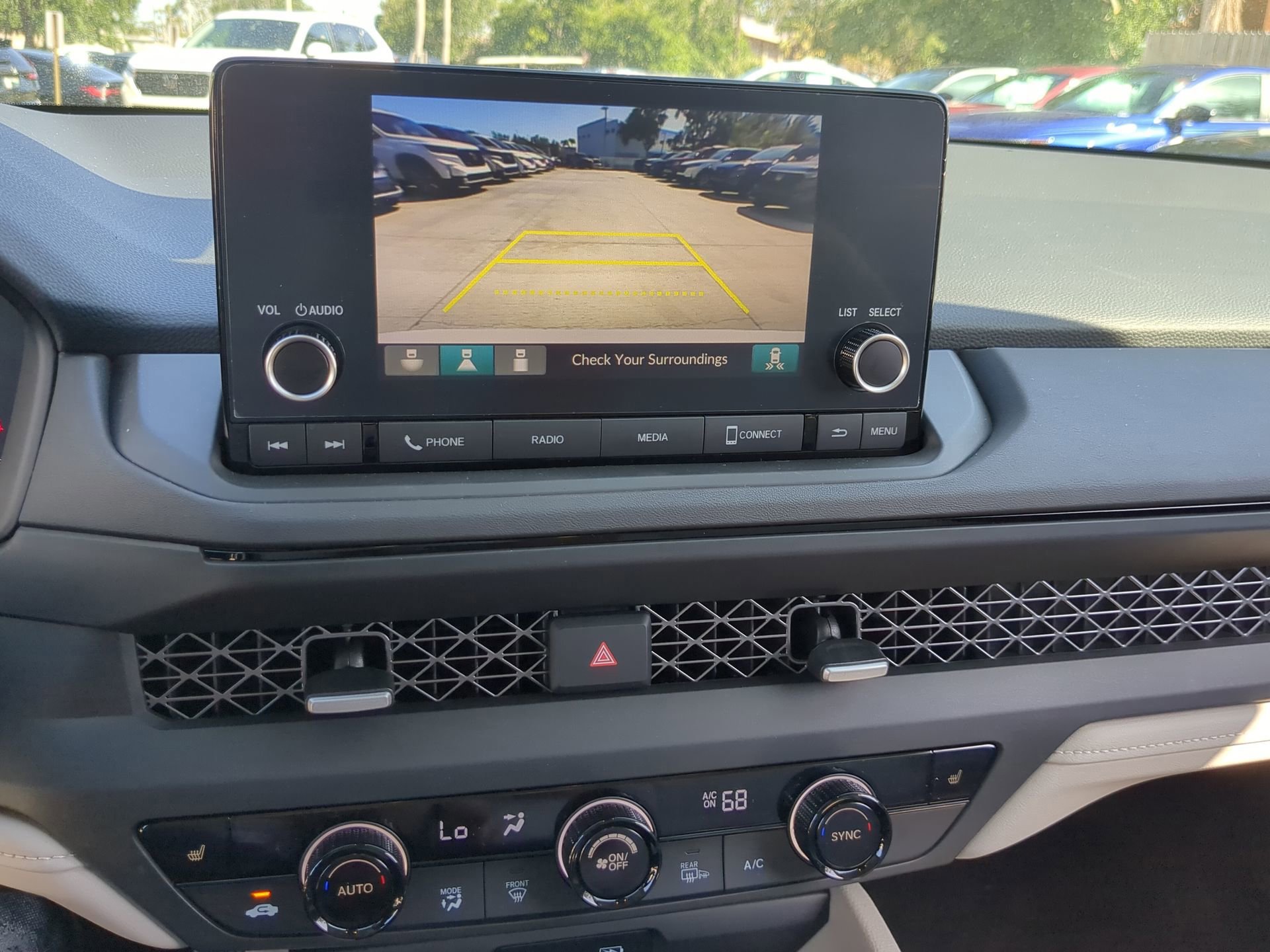 2025 Honda Accord SE - Photo 24