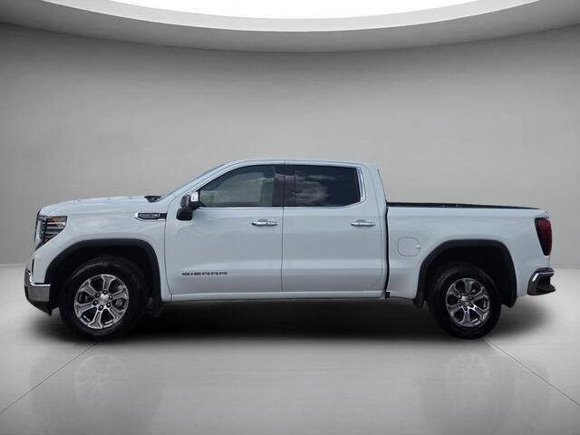Used 2025 Summit White GMC SLT image 2
