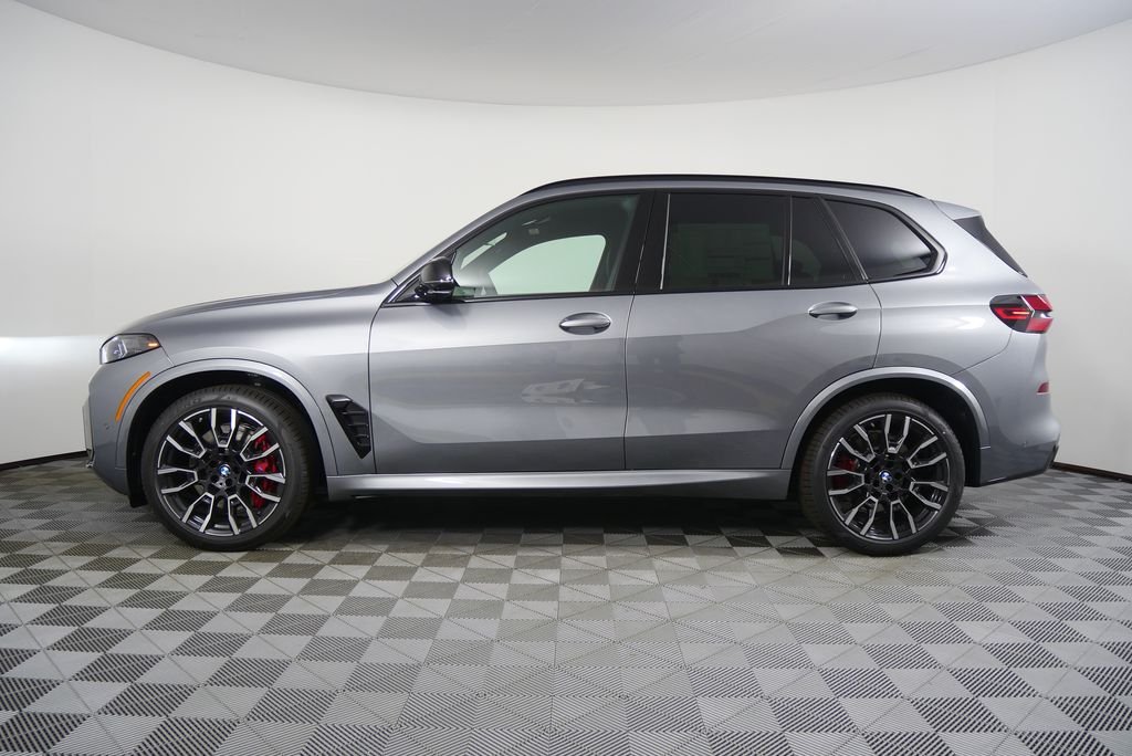 Used 2026 Skyscraper Grey Metallic BMW M60i image 6