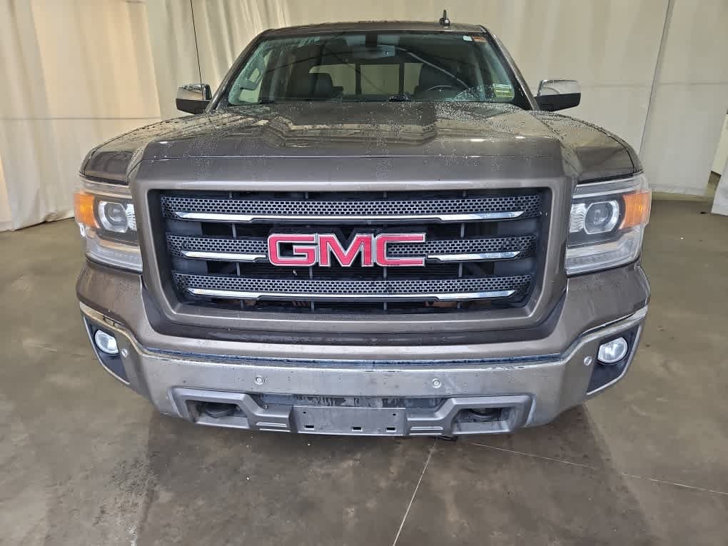 Used 2015 Bronze Alloy Metallic GMC SLT image 3