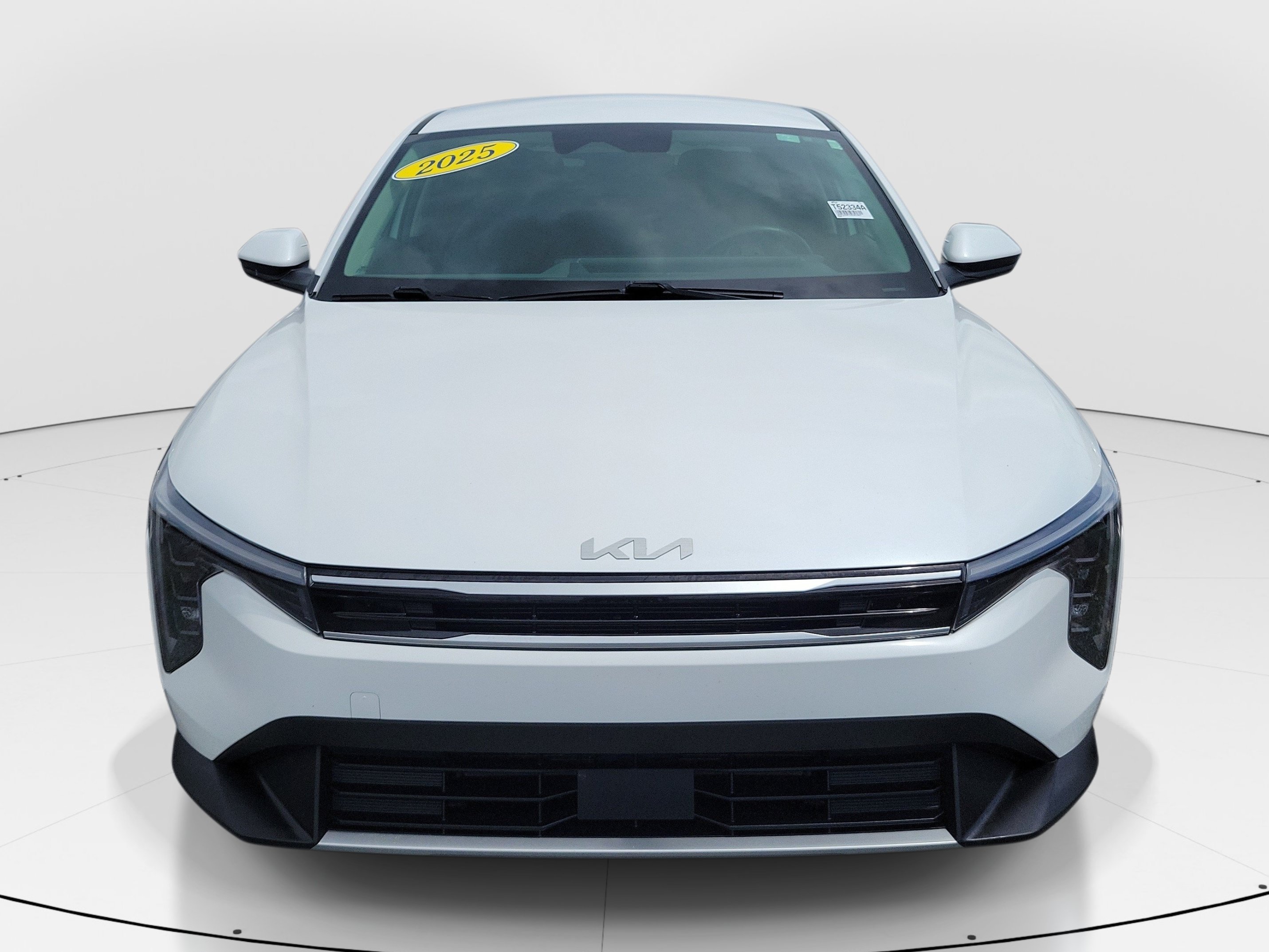 Used 2025 Snow White Pearl Kia EX image 2