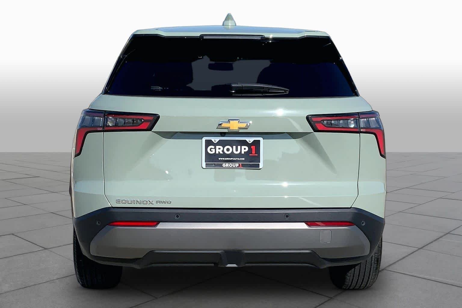 Used 2026 Cacti Green Chevrolet AWD LT image 5