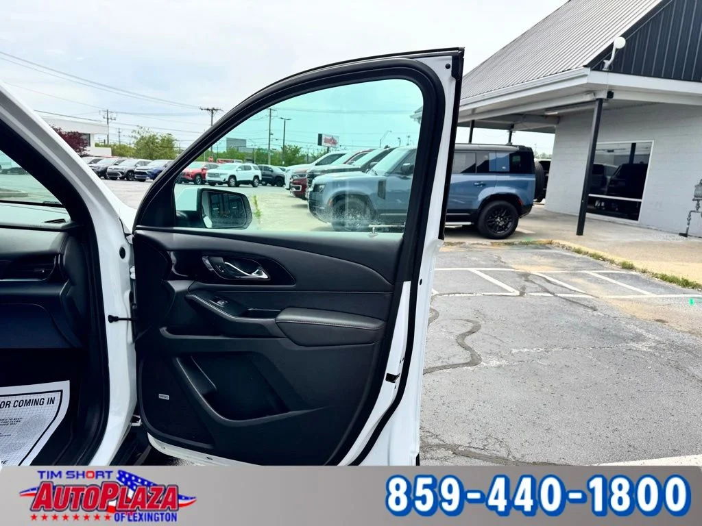 Used 2023 White Chevrolet RS image 56