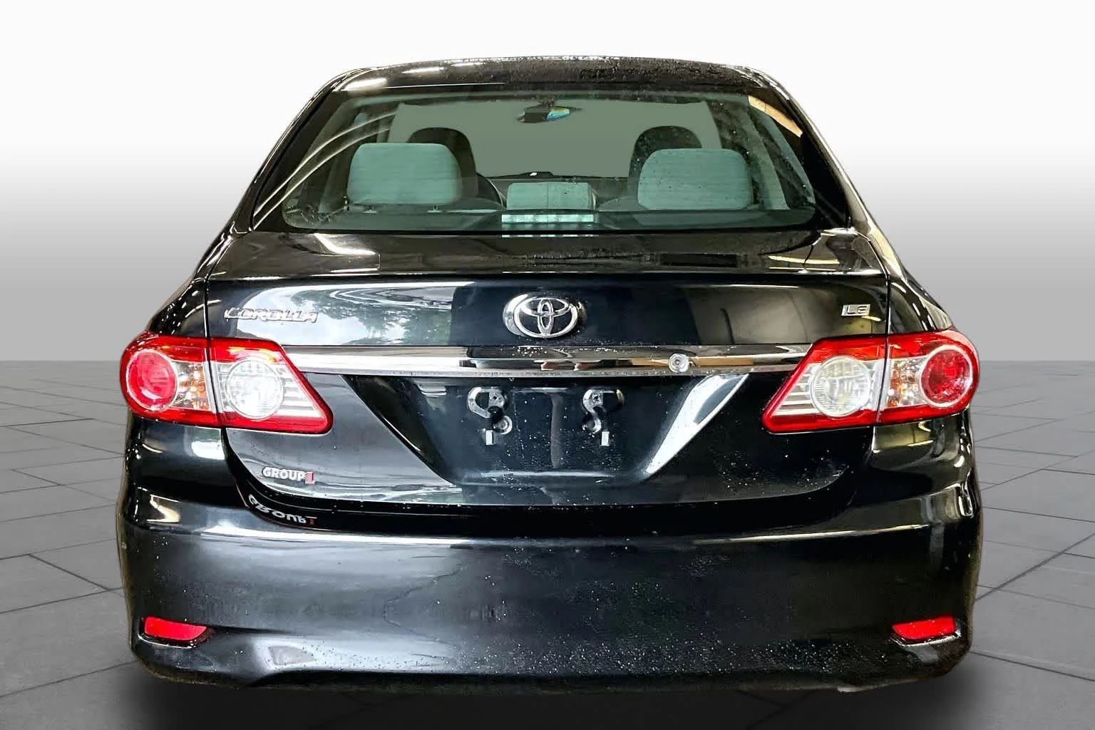 Used 2013 Black Sand Pearl Toyota LE image 5