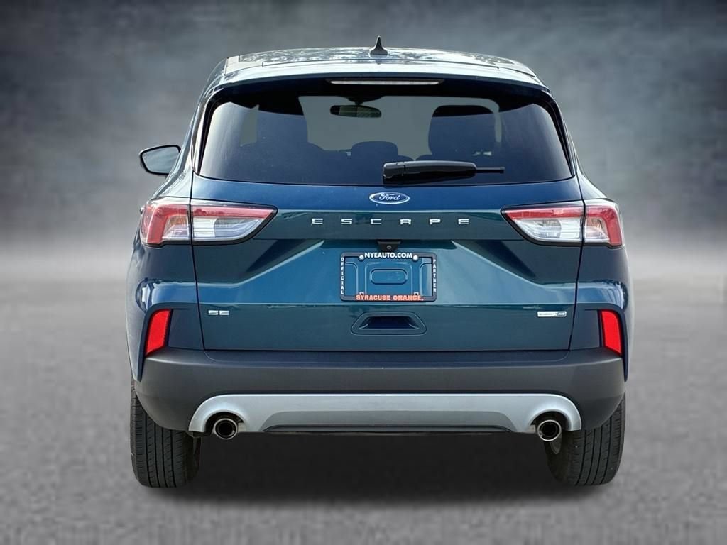 Used 2020  Ford SE image 4