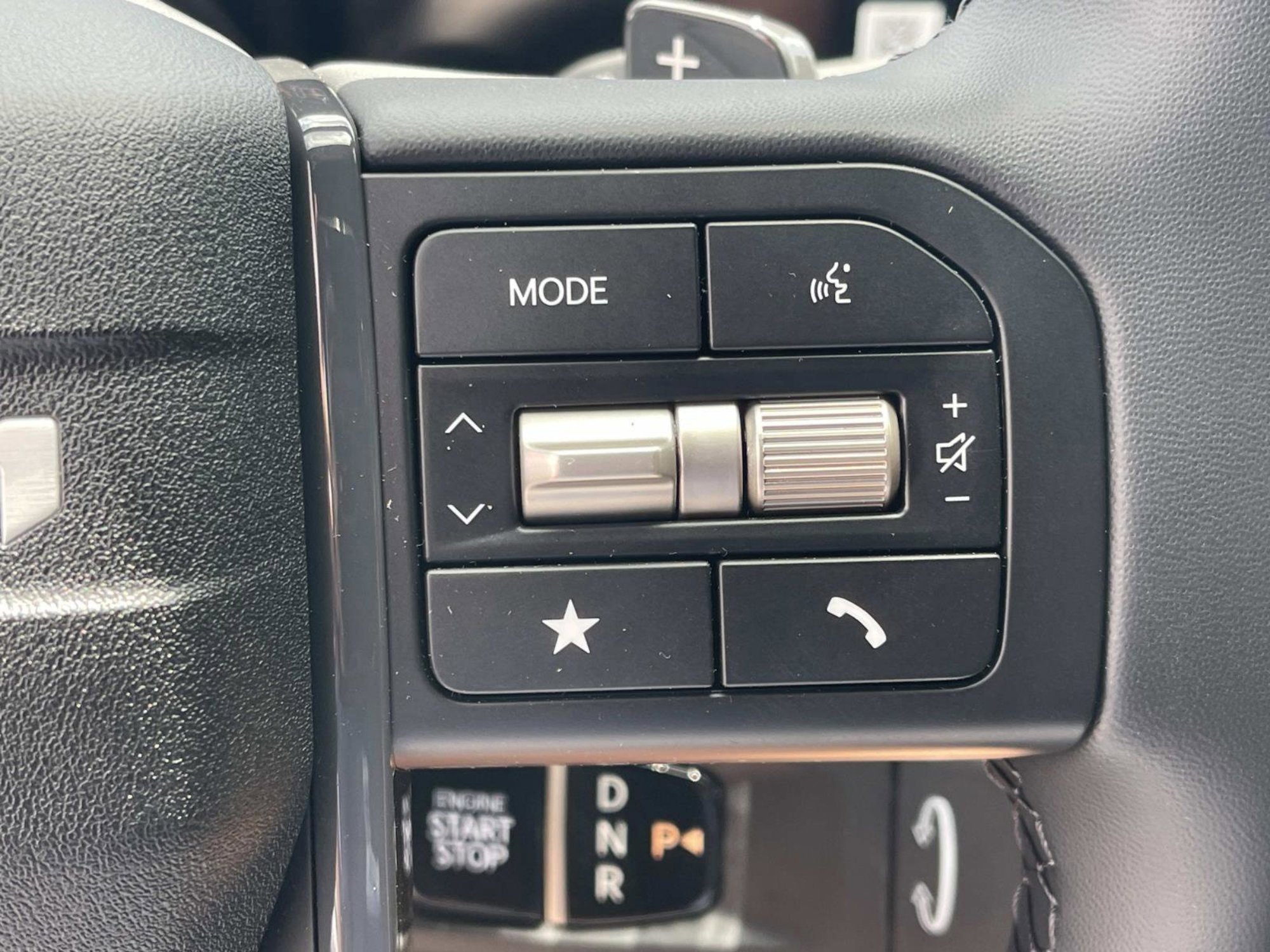 New 2027 Glacial White Pearl Kia S image 32