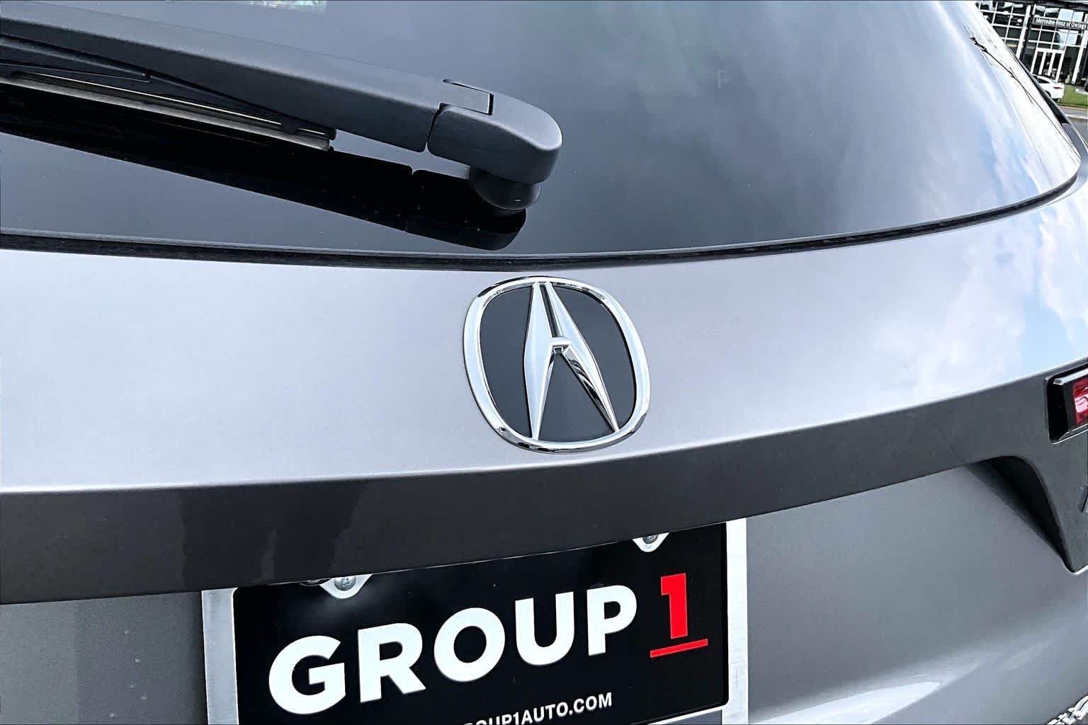 Used 2024 Liquid Carbon Metallic Acura w/Technology Package image 31