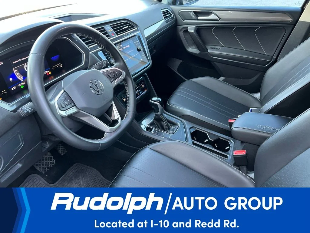 Used 2023 Deep Black Volkswagen 2.0T SE image 9