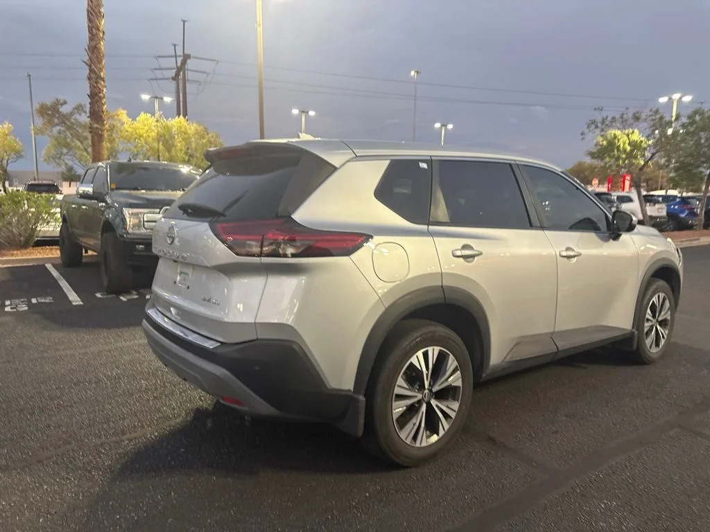 Used 2022 Silver Nissan SV image 8
