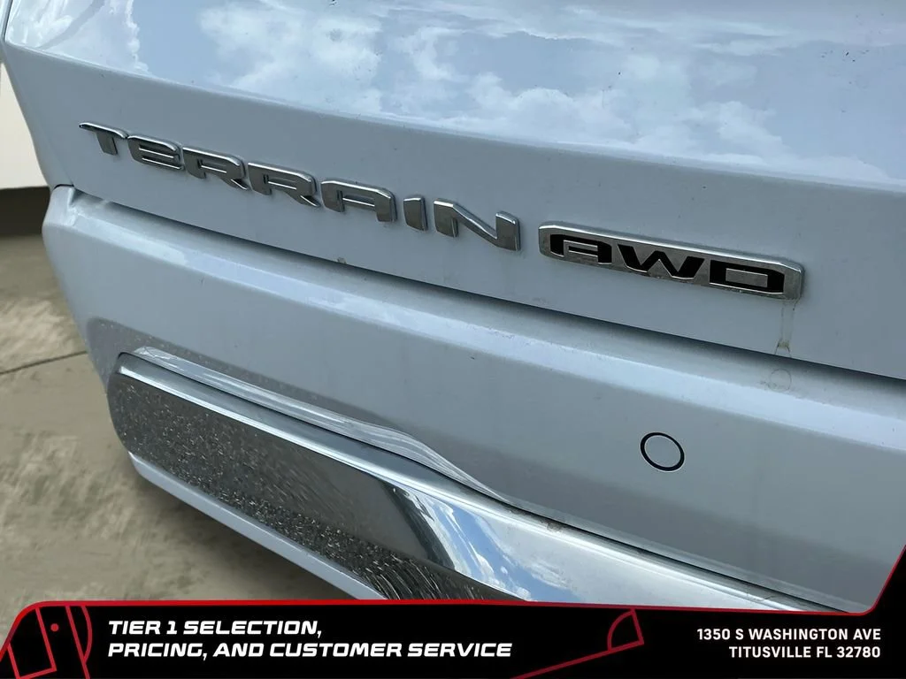 New 2026 Glacier White Tricoat GMC Denali image 39