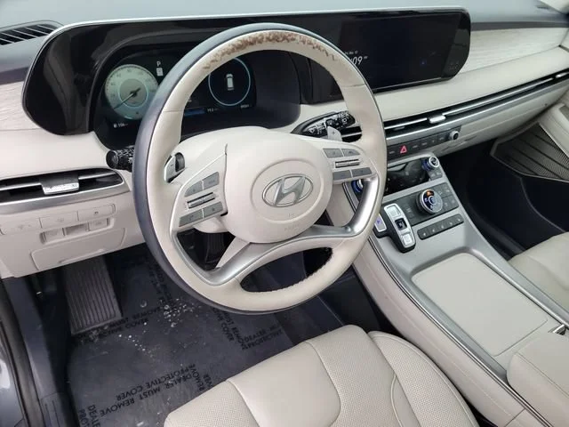 Used 2024 Gray Hyundai Calligraphy image 19