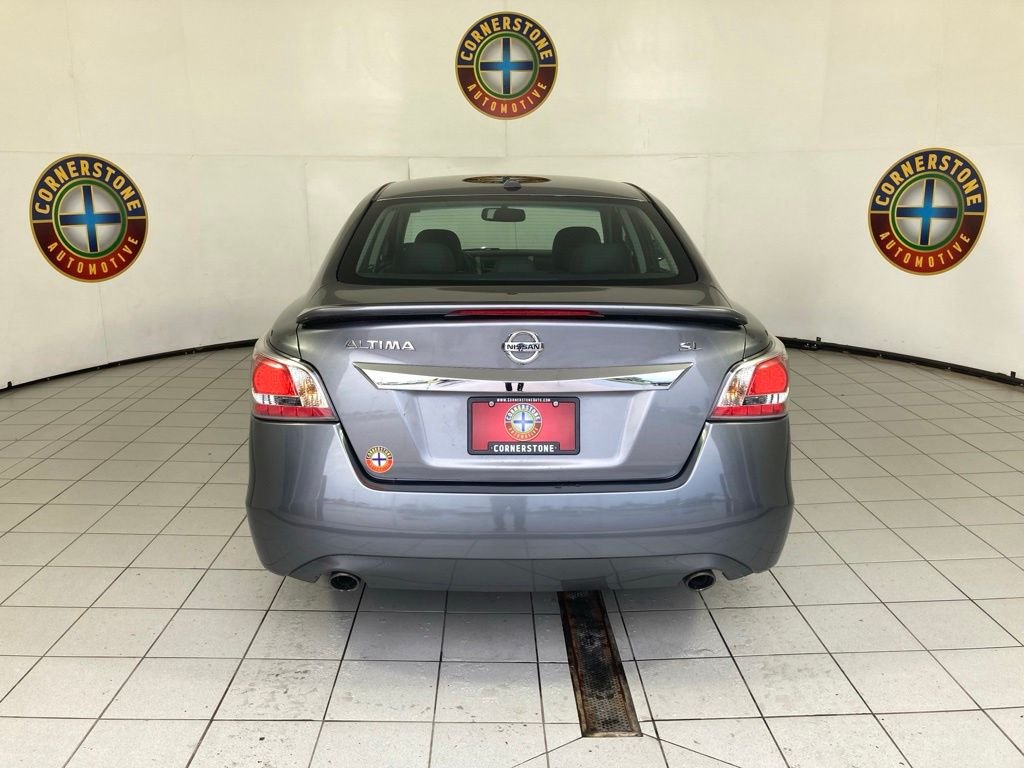 Used 2015 Silver Nissan 2.5 SL image 22