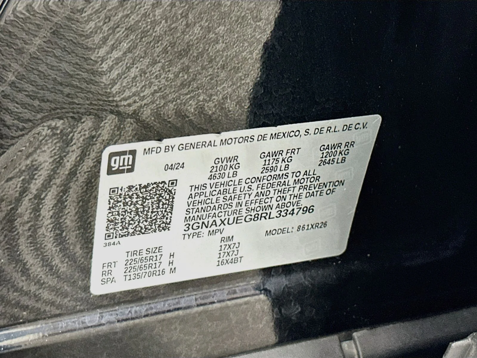 Used 2024 Mosaic Black Metallic Chevrolet LT image 33