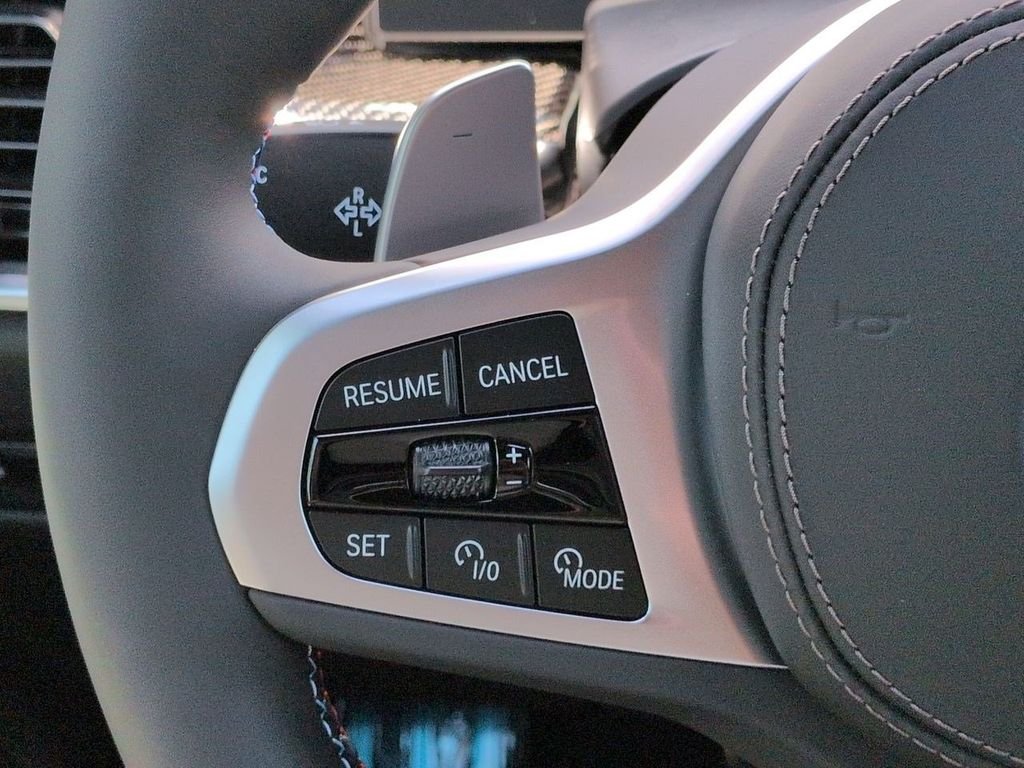New 2026 Black Sapphire Metallic BMW M60i image 26