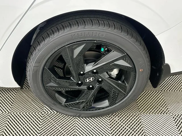 New 2026 Hyundai ELANTRA SEL Sport