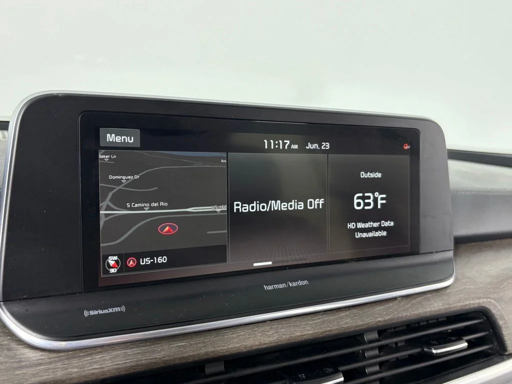 Used 2020 Snow White Pearl Kia SX image 24