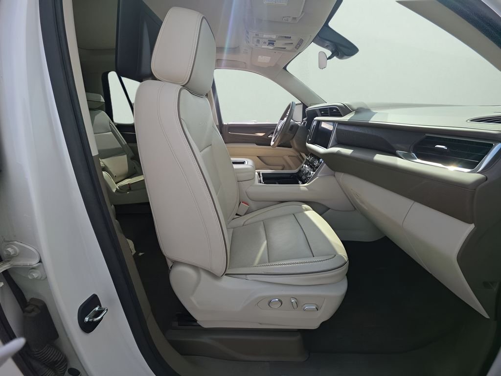Used 2021 White GMC Denali image 16