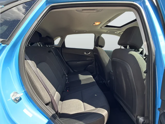 Used 2022 Blue Hyundai SEL image 13