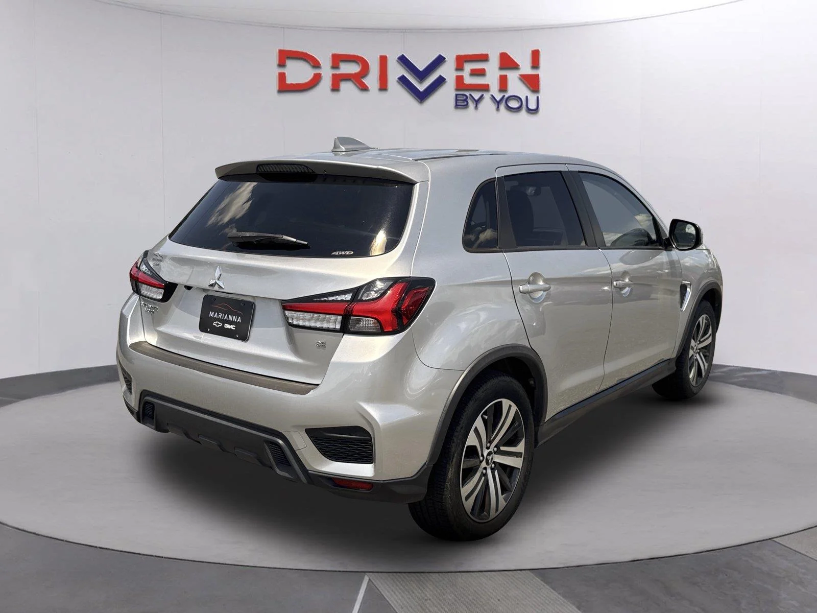 Used 2021 Alloy Silver Metallic Mitsubishi ES image 4