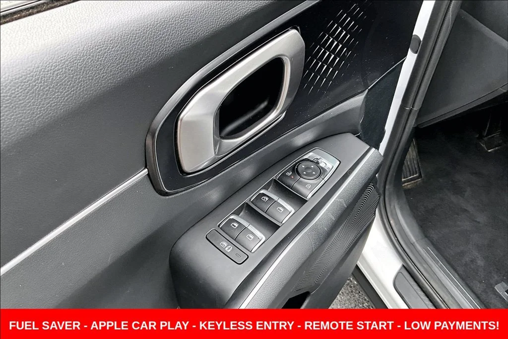 Used 2024 White Kia LX image 25