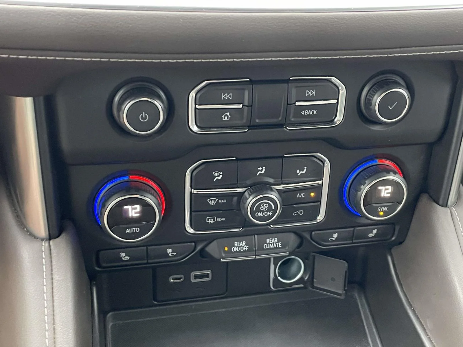 2021 Chevrolet Tahoe Z71 - Photo 25