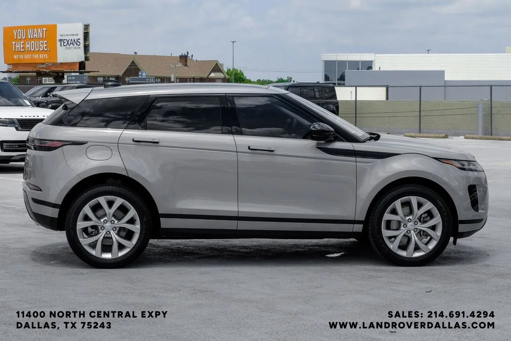 Certified Used 2022 Silver Land Rover SE image 7