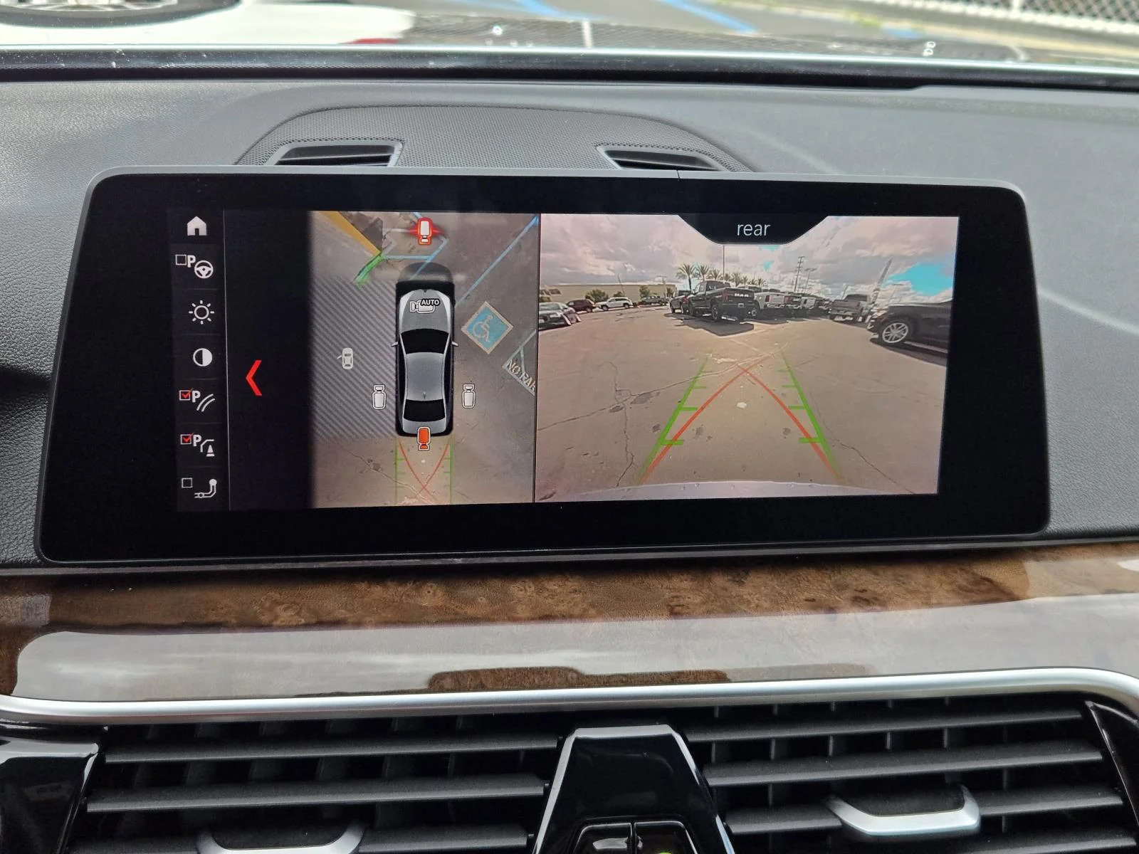2019 BMW 5 Series 530i - Photo 9