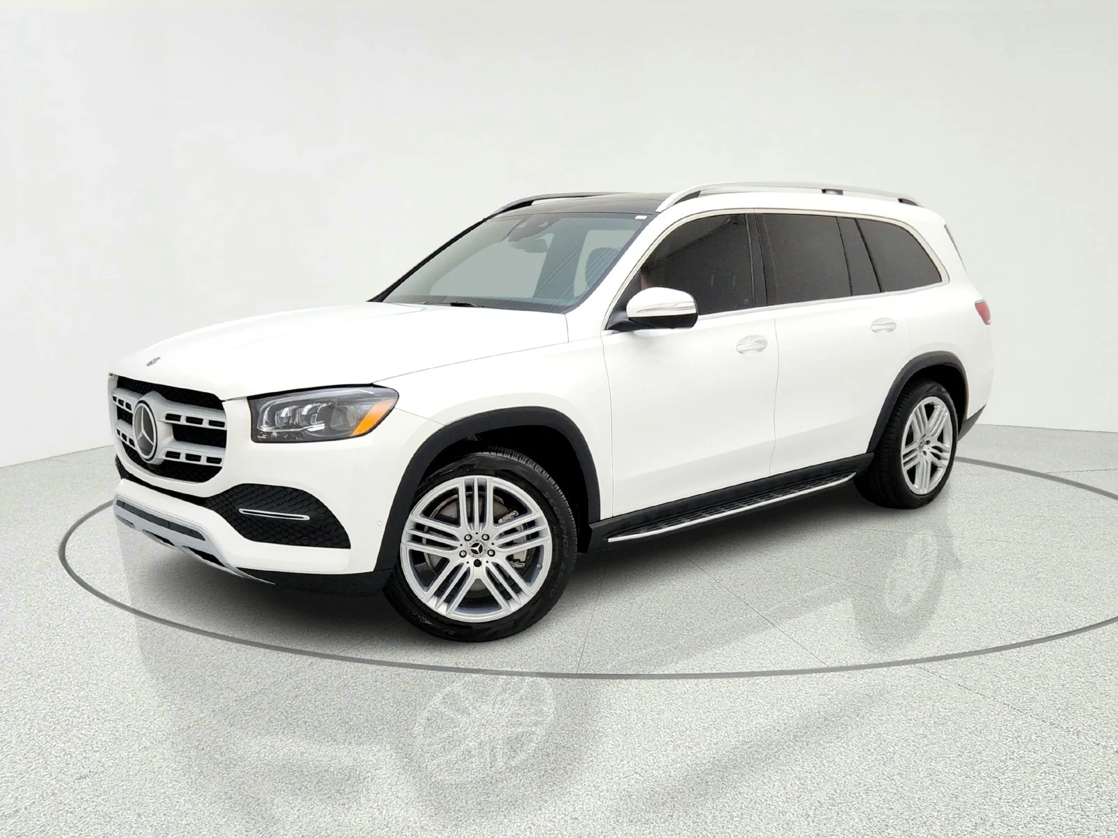 2021 Mercedes-Benz GLS GLS450's photo