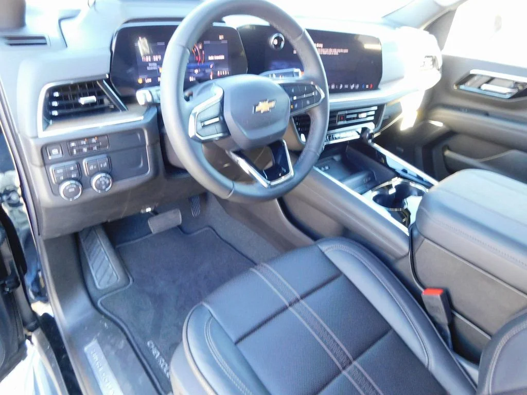 2025 Chevrolet Suburban High Country - Photo 15