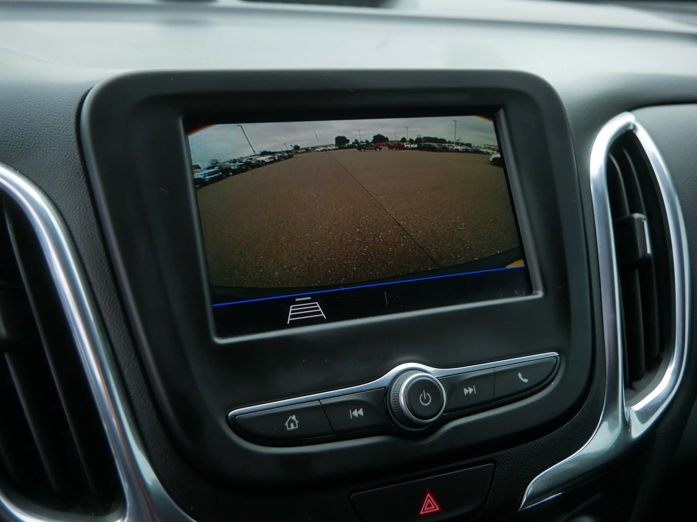 Used 2021 Mosaic Black Metallic Chevrolet LT image 31