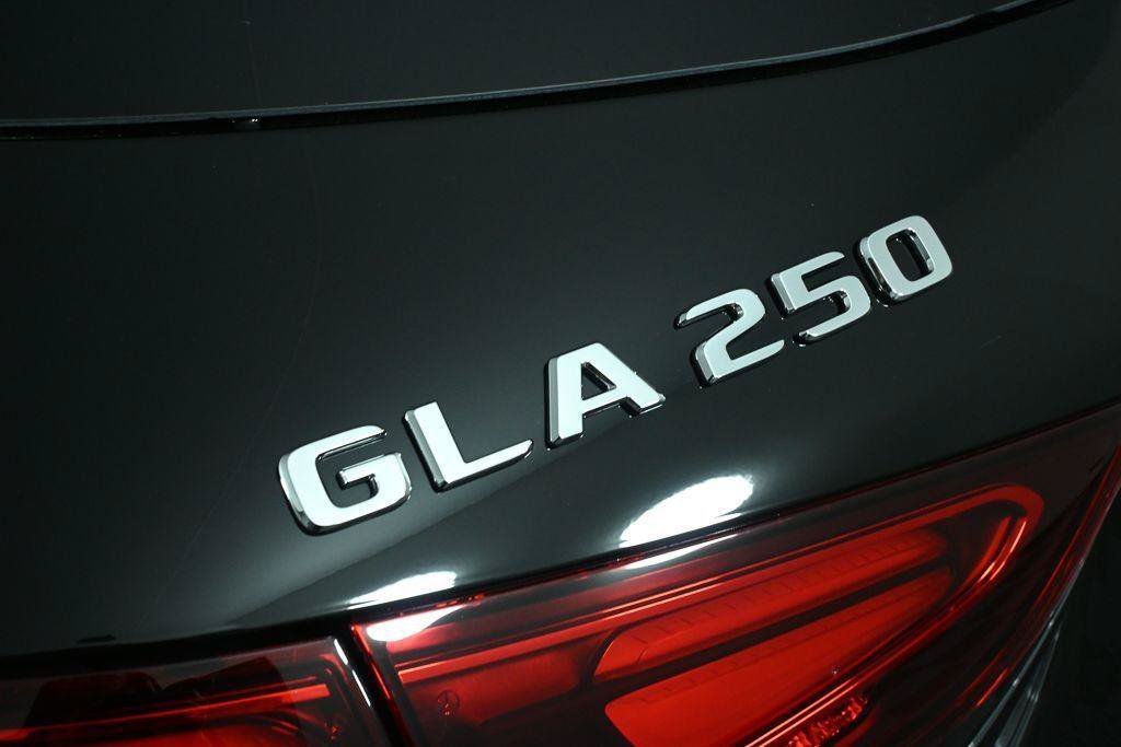 New 2026 Night Black Mercedes-Benz GLA 250 image 68